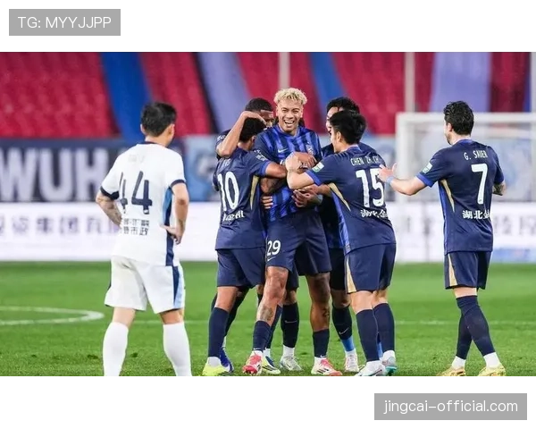 大连英博两轮狂丢九球防守崩盘 场均失球四点五个创最差纪录